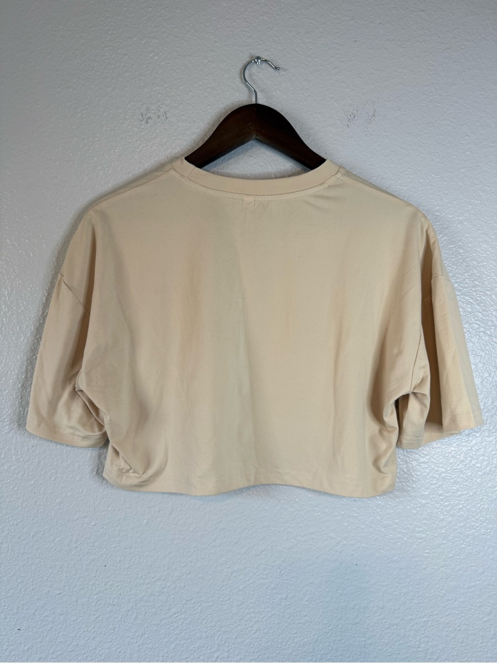 But Did You Die Cream Cropped Graphic Tee Size Small - Picture 2 of 6